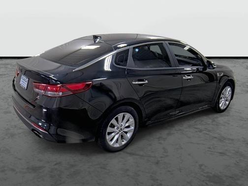 2018 Kia Optima S