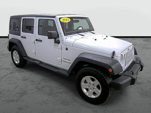 Bright White Clearcoat 2014 Jeep Wrangler Unlimited Sport