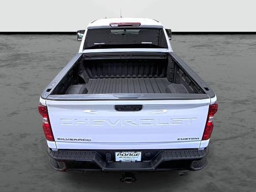 Summit White 2024 Chevrolet Silverado 2500 Custom