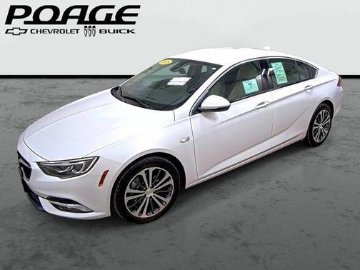 2018 Buick Regal Sportback Essence