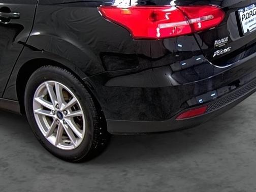 Shadow Black 2018 Ford Focus SE