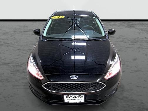 Shadow Black 2018 Ford Focus SE