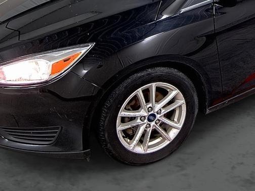 Shadow Black 2018 Ford Focus SE