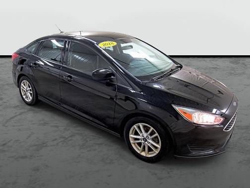 Shadow Black 2018 Ford Focus SE