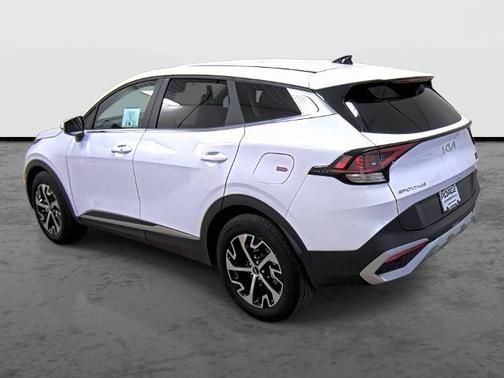 Glacial White Pearl 2024 Kia Sportage EX