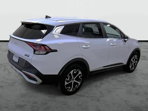 Glacial White Pearl 2024 Kia Sportage EX
