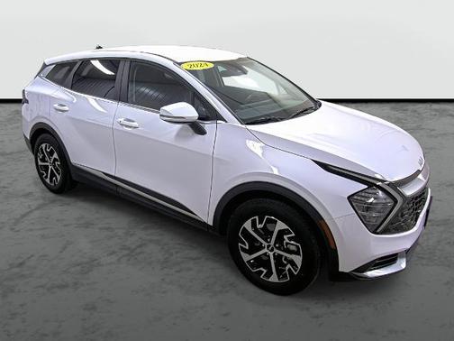 Glacial White Pearl 2024 Kia Sportage EX