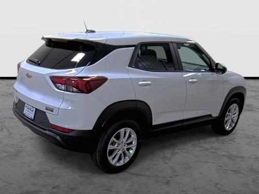 Summit White 2026 Chevrolet Trailblazer LS