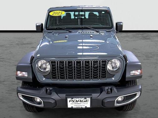 Anvil Clearcoat 2025 Jeep Gladiator Sport