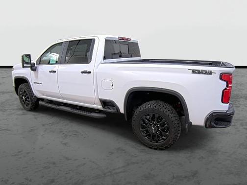 2026 Chevrolet Silverado 3500 LT