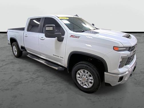 Summit White 2024 Chevrolet Silverado 2500 LT
