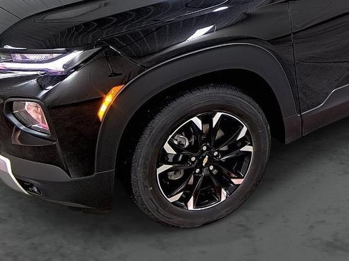 Mosaic Black Metallic 2023 Chevrolet Trailblazer LT