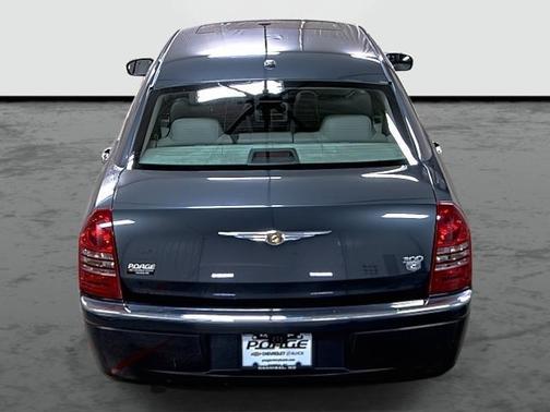 2007 Chrysler 300C Base