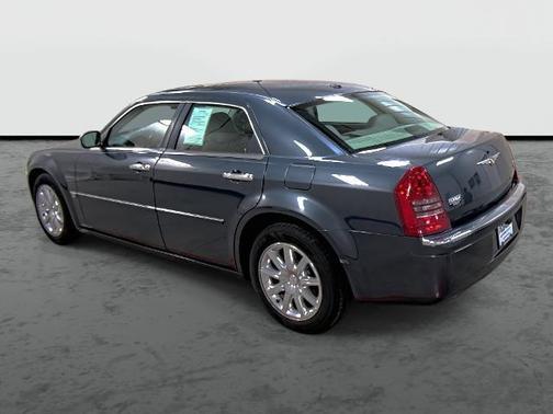 2007 Chrysler 300C Base