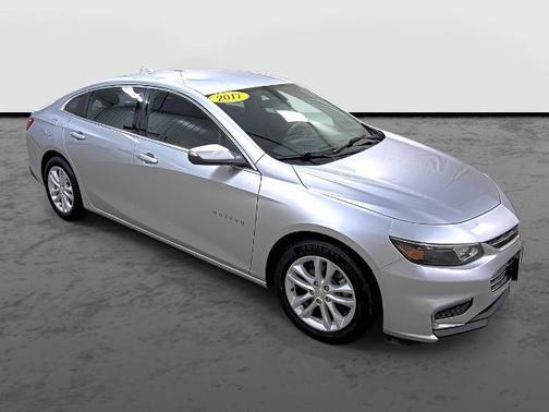 Silver Ice Metallic 2017 Chevrolet Malibu 1LT