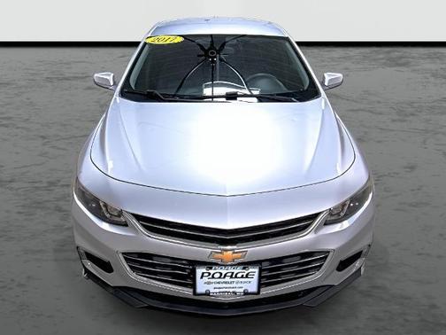 Silver Ice Metallic 2017 Chevrolet Malibu 1LT