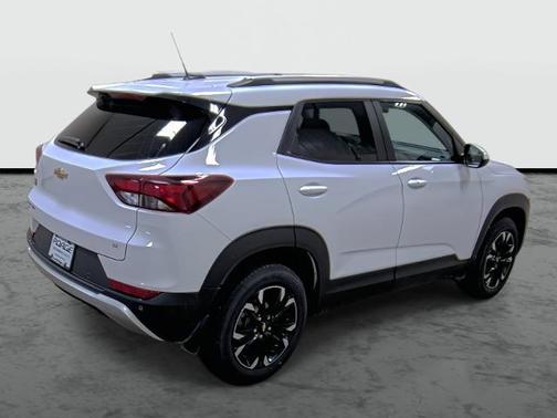Summit White 2022 Chevrolet Trailblazer LT