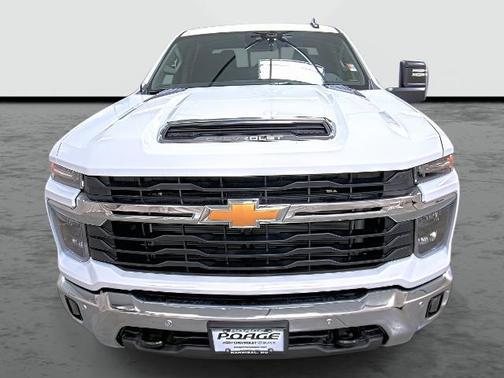 Summit White 2026 Chevrolet Silverado 2500 LT
