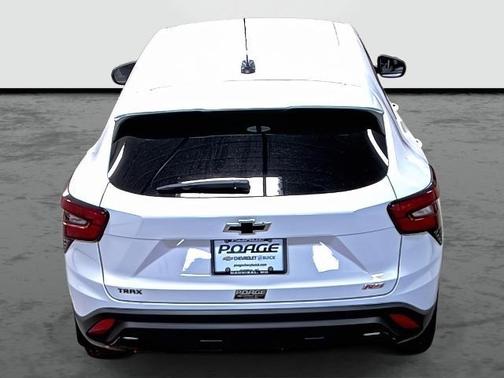 Summit White 2024 Chevrolet Trax 1RS