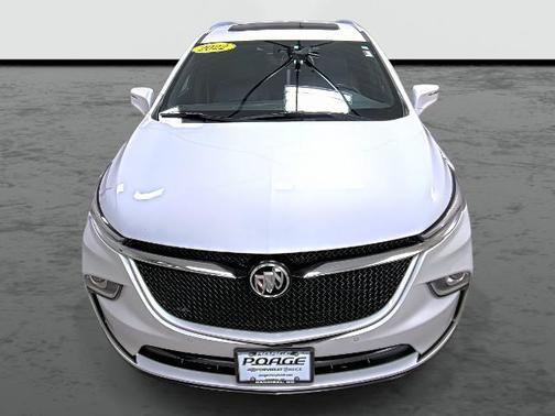 2022 Buick Enclave Essence