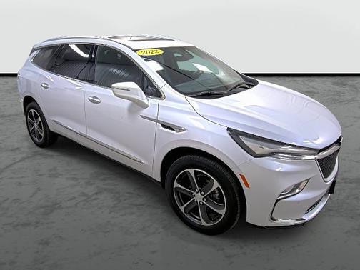 2022 Buick Enclave Essence