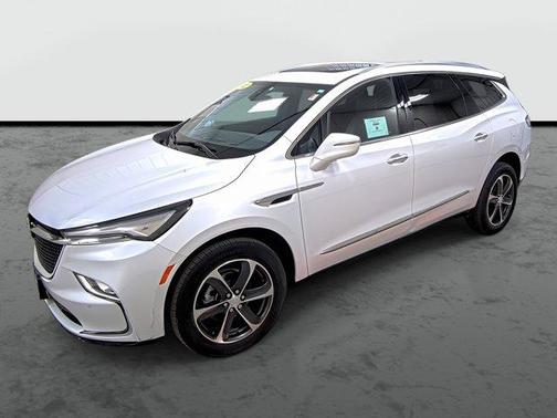 2022 Buick Enclave Essence