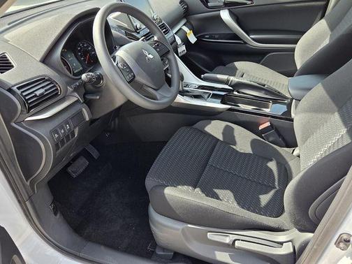 Diamond White 2026 Mitsubishi Eclipse Cross LE