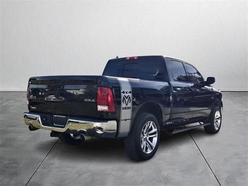 2014 RAM 1500 SLT