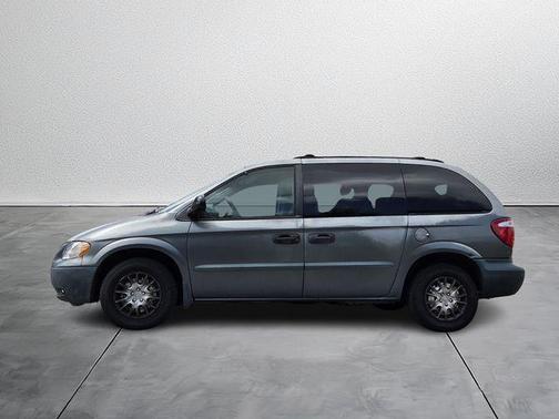 2002 Chrysler Voyager 