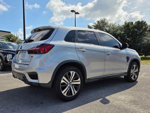 Alloy Silver Metallic 2020 Mitsubishi Outlander Sport 2.0 SE