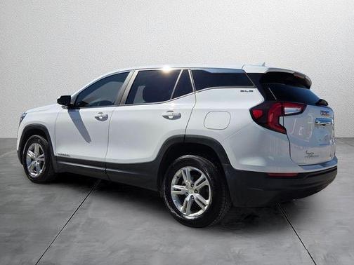 Summit White 2023 GMC Terrain SLE