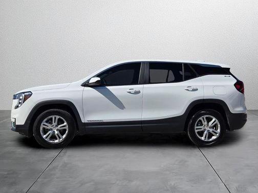 Summit White 2023 GMC Terrain SLE