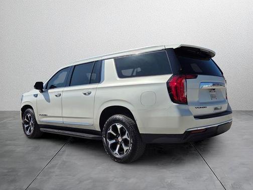 Summit White 2021 GMC Yukon XL SLT