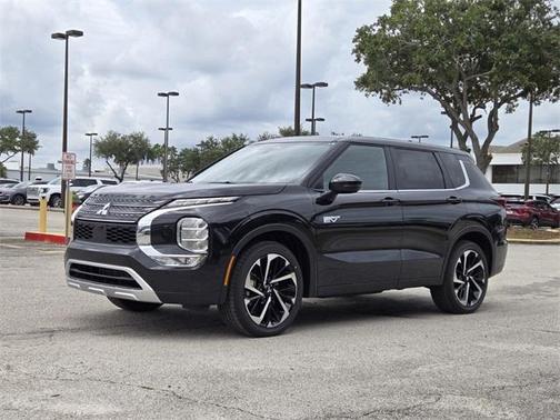 2025 Mitsubishi Outlander PHEV SE