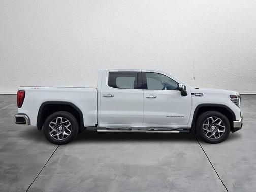 Summit White 2023 GMC Sierra 1500 SLT