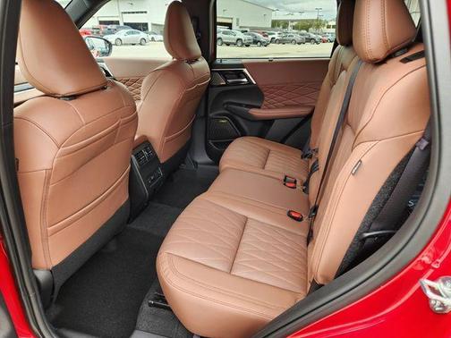 2026 Mitsubishi Outlander SEL