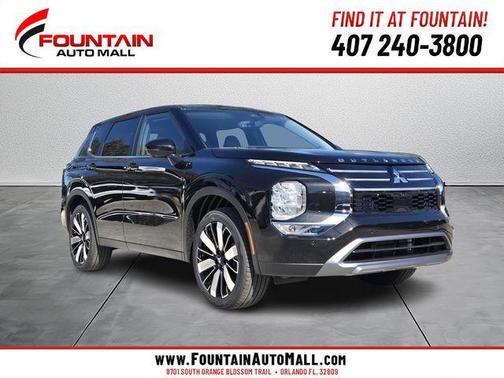 Black 2026 Mitsubishi Outlander SE