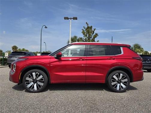2025 Mitsubishi Outlander SEL