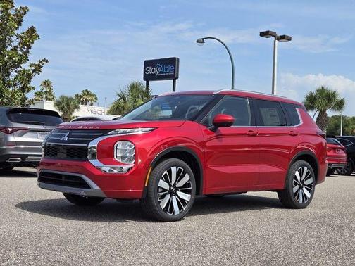 2025 Mitsubishi Outlander SEL