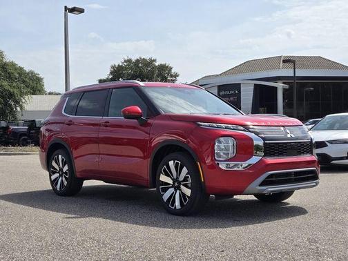 2025 Mitsubishi Outlander SEL