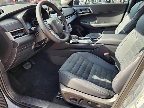 2026 Mitsubishi Outlander Trail Edition