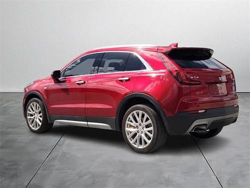 2022 Cadillac XT4 Premium Luxury