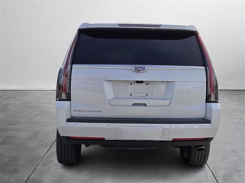 2018 Cadillac Escalade Premium Luxury