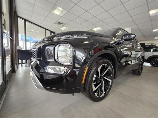 2025 Mitsubishi Outlander PHEV SEL Platinum Edition