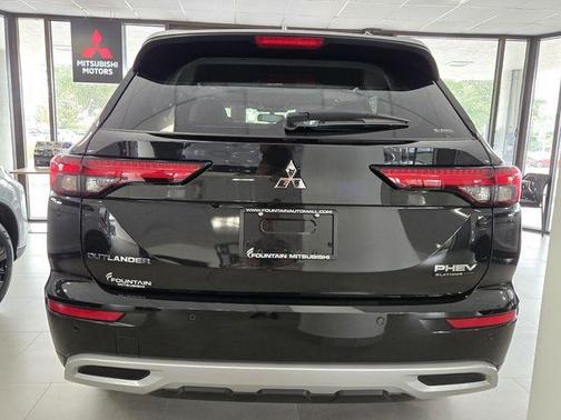 2025 Mitsubishi Outlander PHEV SEL Platinum Edition