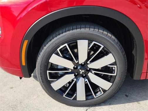 2025 Mitsubishi Outlander SEL