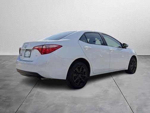 Super White 2019 Toyota Corolla LE