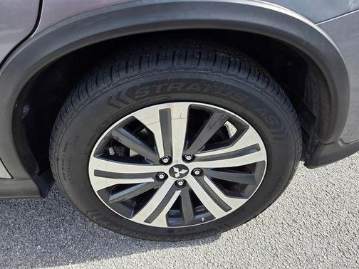 Mercury Gray Metallic 2020 Mitsubishi Outlander Sport 2.0 ES