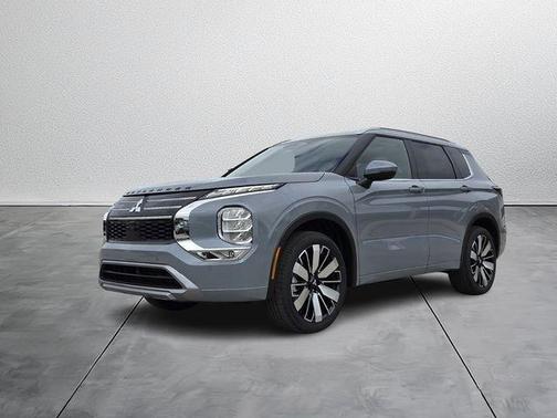 Gray 2026 Mitsubishi Outlander SEL