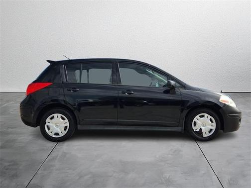 2012 Nissan Versa 1.8 S